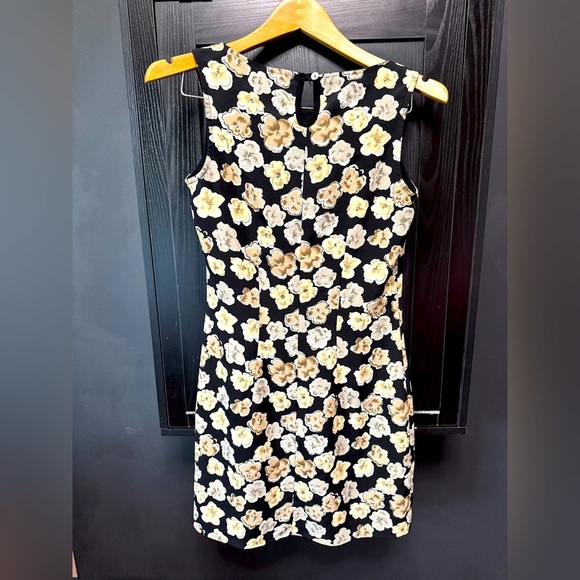 Floral midi semi sheer dress - Picture 2 of 7